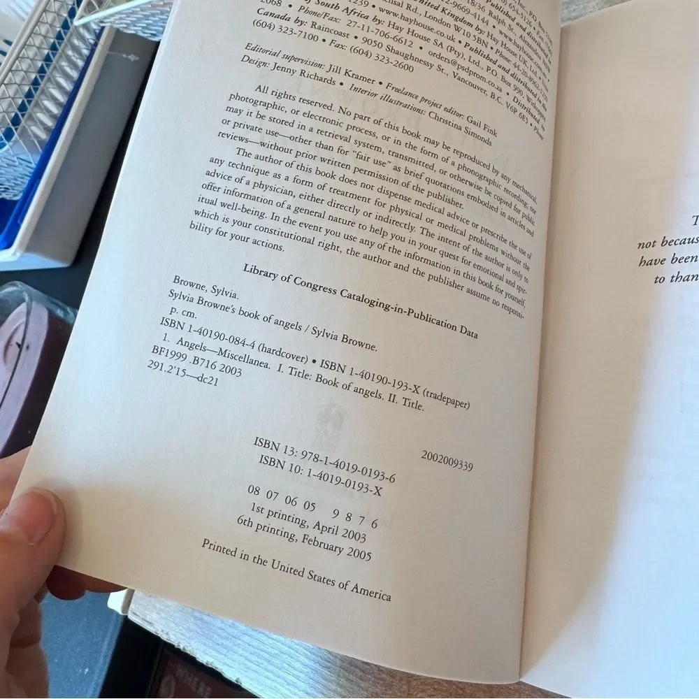 Sylvia Browne's Book of Angels - Paperback By Browne, Sylvia - GOOD *